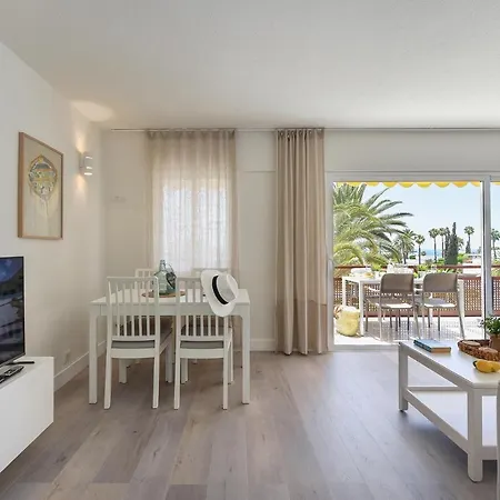 Rocas Rojas By Villagrancanaria * San Agustín