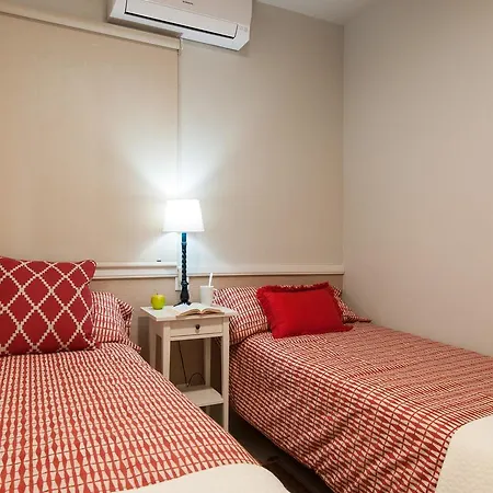 Rocas Rojas By Villagrancanaria