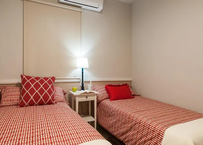 Rocas Rojas By Villagrancanaria